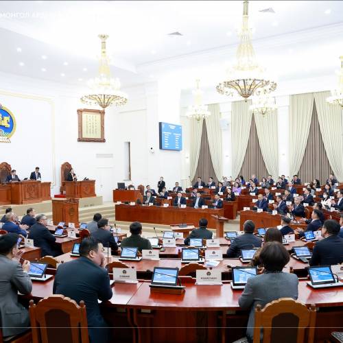 УИХ-ын даргаар Сандагийн Бямбацогтыг хуралдаанд оролцсон 114 гишүүнээс 87 буюу 76.3 хувийн саналаар дэмжиж томиллоо.